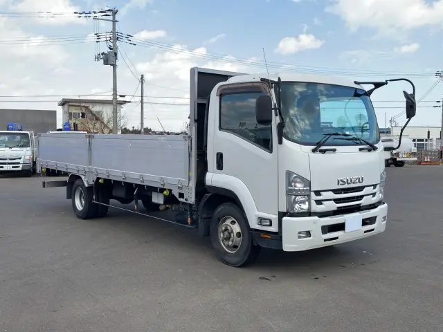 いすゞ フォワード TKG-FRR90S1(2WD)の写真2