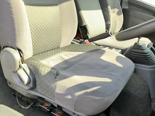 いすゞ フォワード TKG-FRR90S1(2WD)の写真17