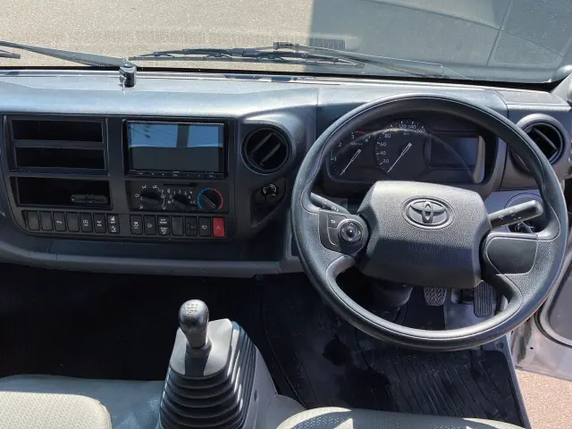 トヨタ ダイナ 2KG-XZU775(4WD)の写真18