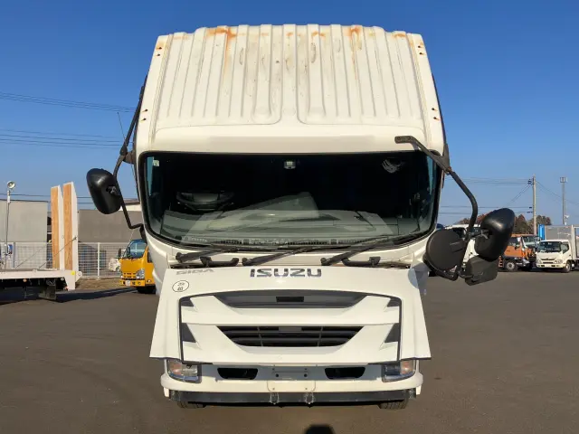 いすゞ ギガ QKG-CYL77B(6x2)の写真21