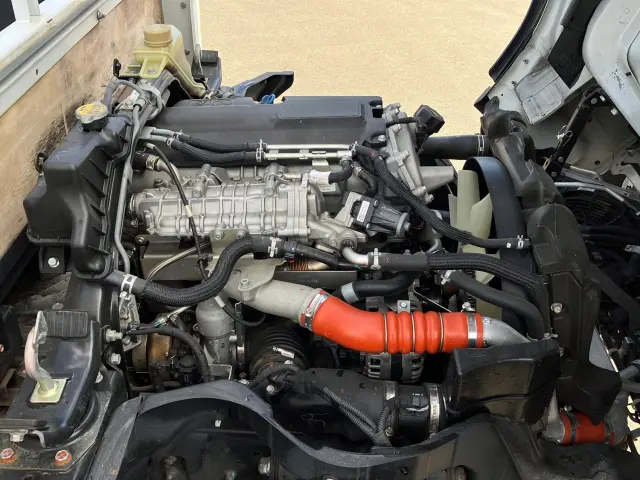 日産 アトラス TRG-FGA2W(4WD)の写真16