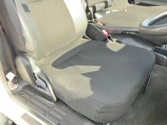 日産 アトラス TRG-FGA2W(4WD)の写真17