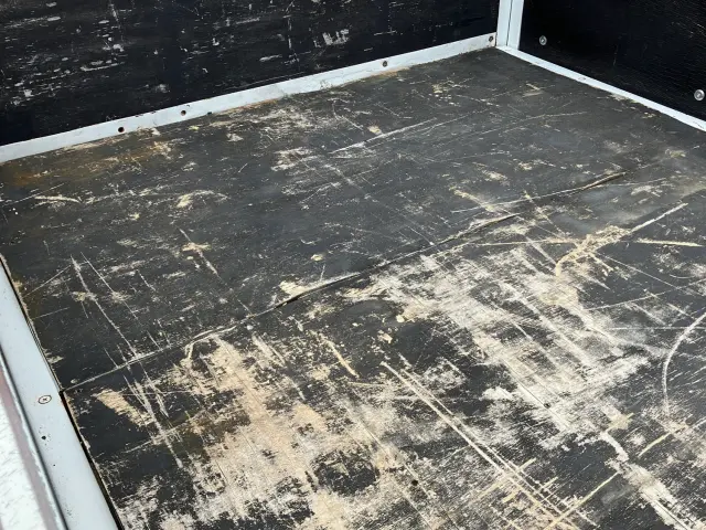 いすゞ エルフ TRG-NHR85A(2WD)の写真8