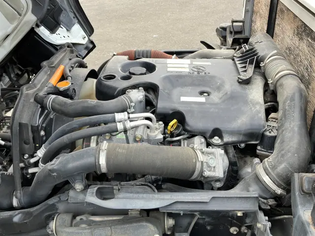 いすゞ エルフ TRG-NHR85A(2WD)の写真14