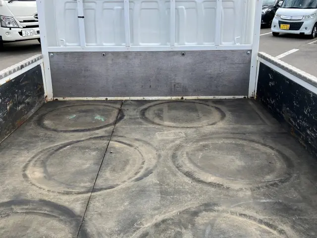 いすゞ エルフ TKG-NJS85A(4WD)の写真7