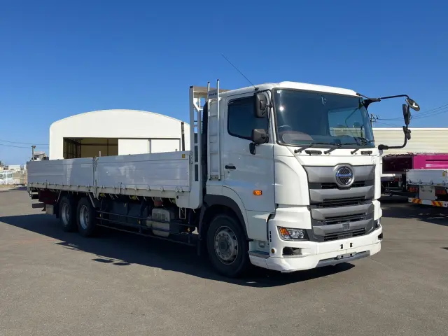 日野 プロフィア 2DG-FR1EHG(6x2)の写真2