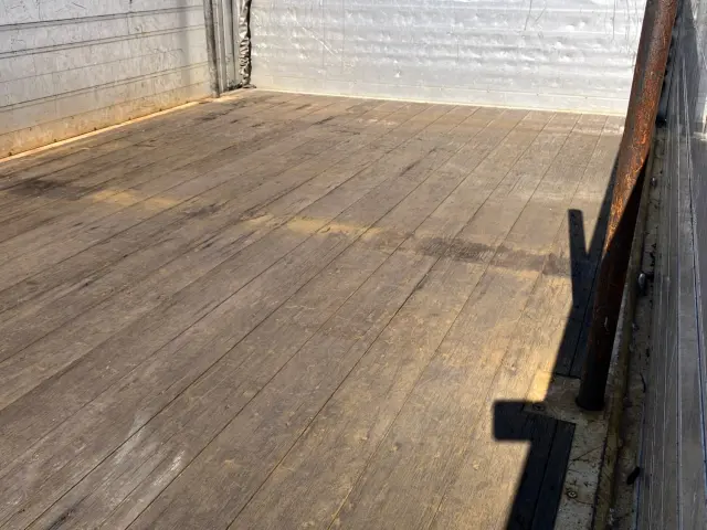 日野 プロフィア 2DG-FR1EHG(6x2)の写真11