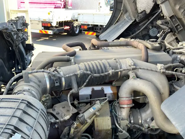 日野 プロフィア 2DG-FR1EHG(6x2)の写真15