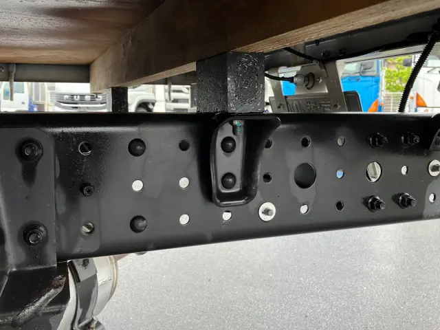 三菱 キャンター TPG-FBA20(2WD)の写真12