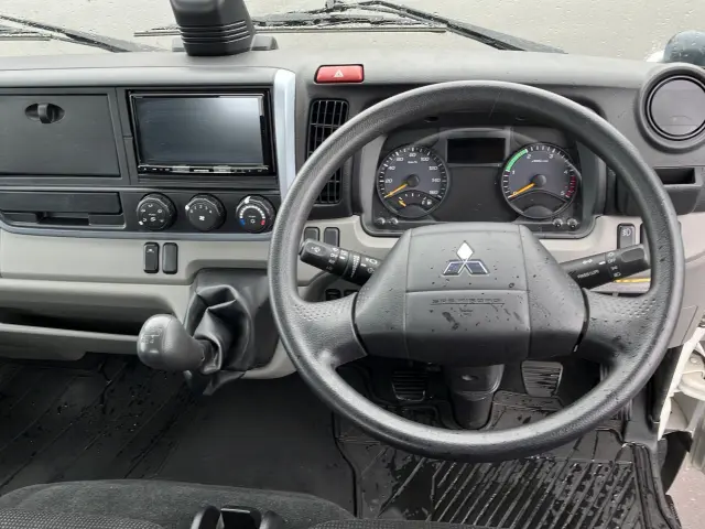 三菱 キャンター TPG-FBA20(2WD)の写真19