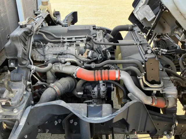 三菱 キャンター 2PG-FED90(2WD)の写真15