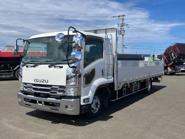 いすゞ フォワード 2RG-FRR90T2(2WD)の写真1