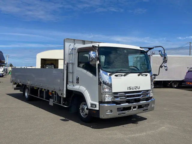 いすゞ フォワード 2RG-FRR90T2(2WD)の写真2