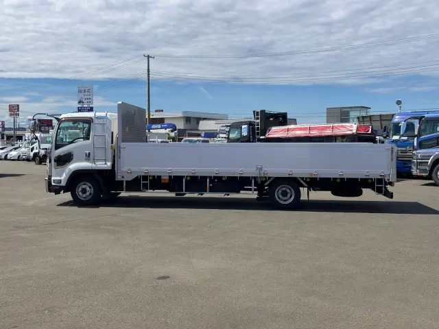 いすゞ フォワード 2RG-FRR90T2(2WD)の写真5
