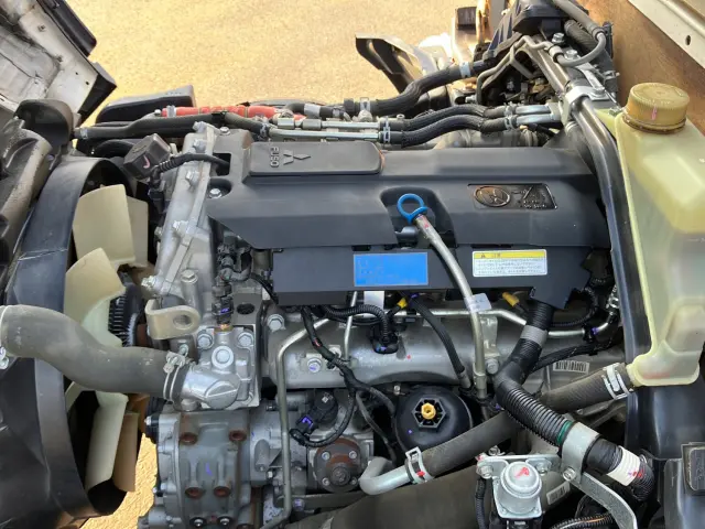 三菱 キャンター TPG-FBA50(2WD)の写真15