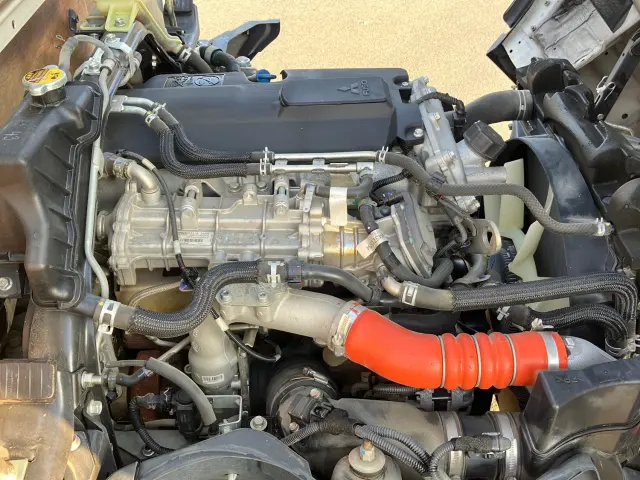 三菱 キャンター TPG-FBA50(2WD)の写真16