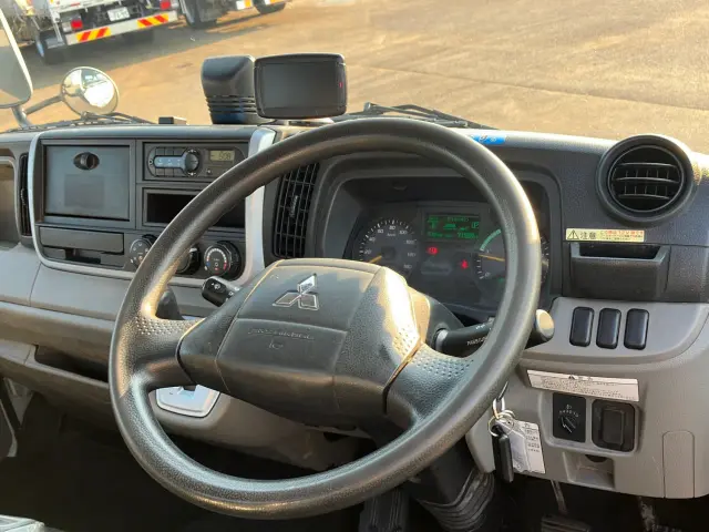 三菱 キャンター TPG-FBA50(2WD)の写真19