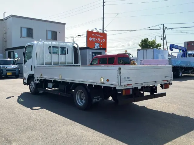 いすゞ エルフ TKG-NPR85AR(2WD)の写真4