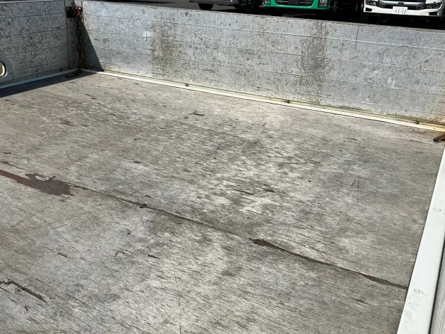 いすゞ エルフ TKG-NPR85AR(2WD)の写真10