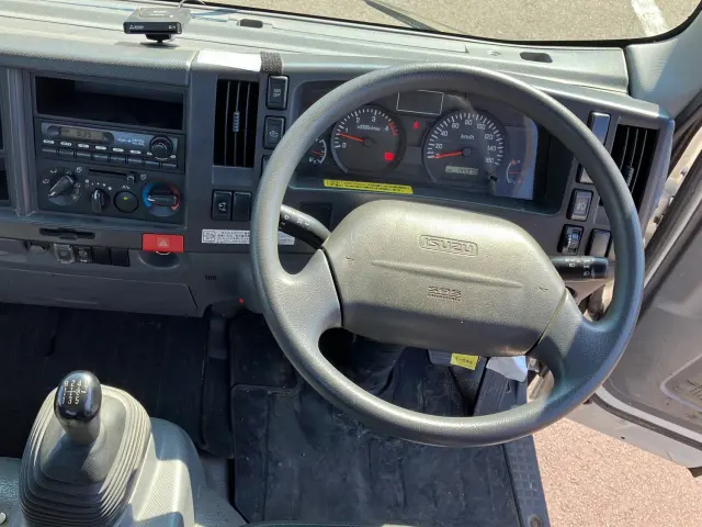 いすゞ エルフ TKG-NPR85AR(2WD)の写真18