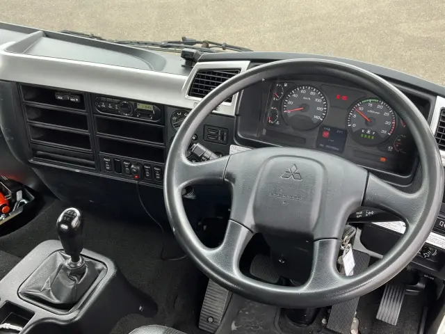 三菱 ファイター 2KG-FK64F(2WD)の写真19