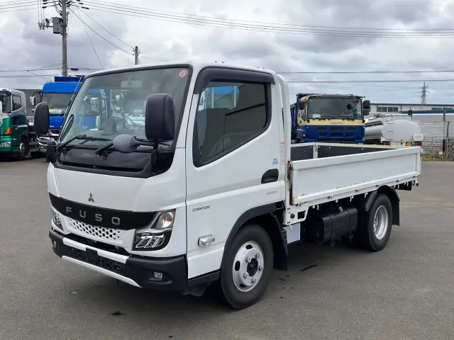 三菱 キャンター 2TG-FDA00(4WD)の写真1