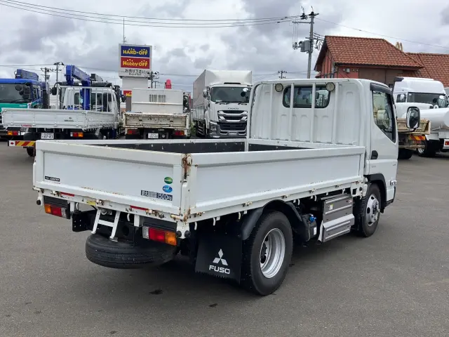 三菱 キャンター 2TG-FDA00(4WD)の写真3