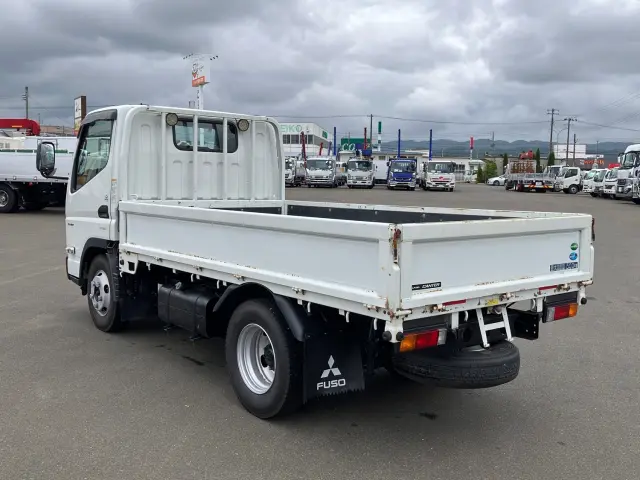 三菱 キャンター 2TG-FDA00(4WD)の写真4