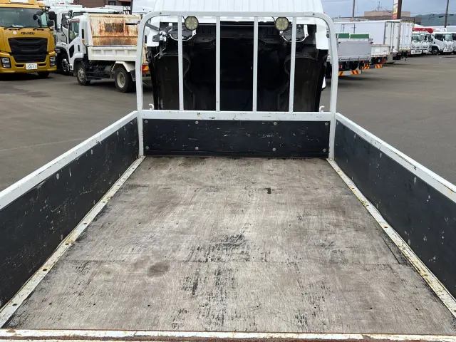 三菱 キャンター 2TG-FDA00(4WD)の写真8