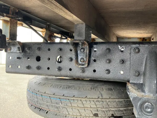 三菱 キャンター 2TG-FDA00(4WD)の写真13