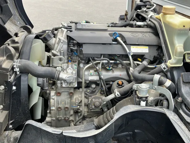 三菱 キャンター 2TG-FDA00(4WD)の写真15