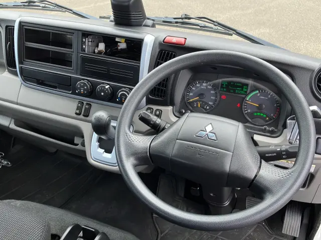 三菱 キャンター 2TG-FDA00(4WD)の写真19
