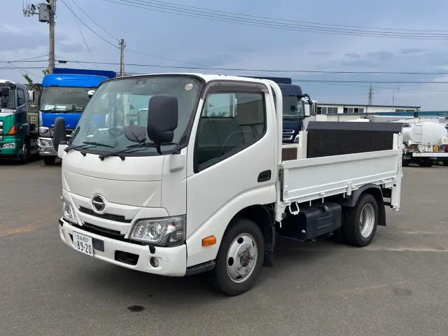 日野 デュトロ 2KG-XZC675M(4WD)の写真1