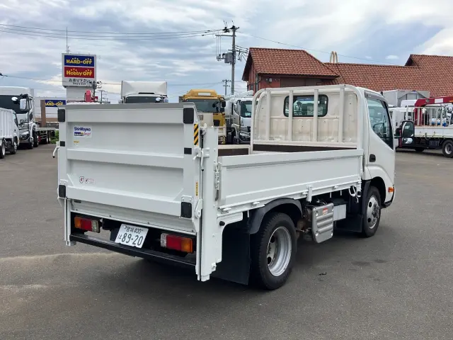 日野 デュトロ 2KG-XZC675M(4WD)の写真3