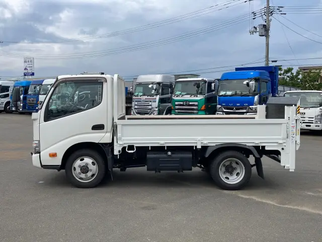 日野 デュトロ 2KG-XZC675M(4WD)の写真5