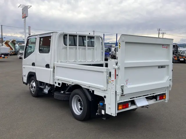 三菱 キャンター 2RG-FBA20(2WD)の写真4