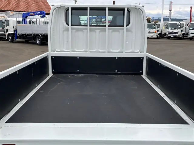 三菱 キャンター 2RG-FBA20(2WD)の写真7