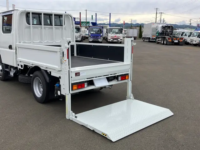三菱 キャンター 2RG-FBA20(2WD)の写真12