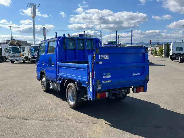 いすゞ エルフ 2RG-NHS88A(4WD)の写真4