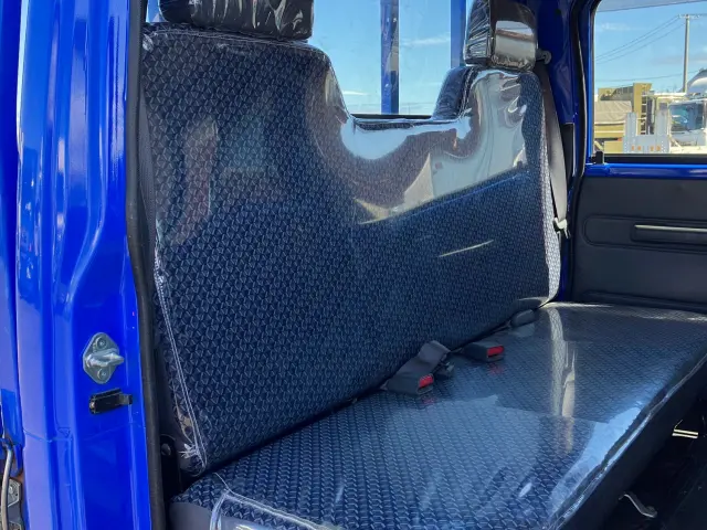 いすゞ エルフ 2RG-NHS88A(4WD)の写真20