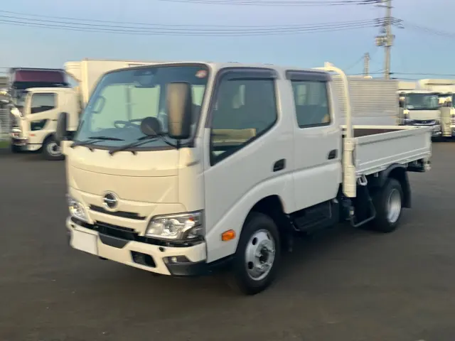 日野 デュトロ 2WG-XZU686M(4WD)の写真1
