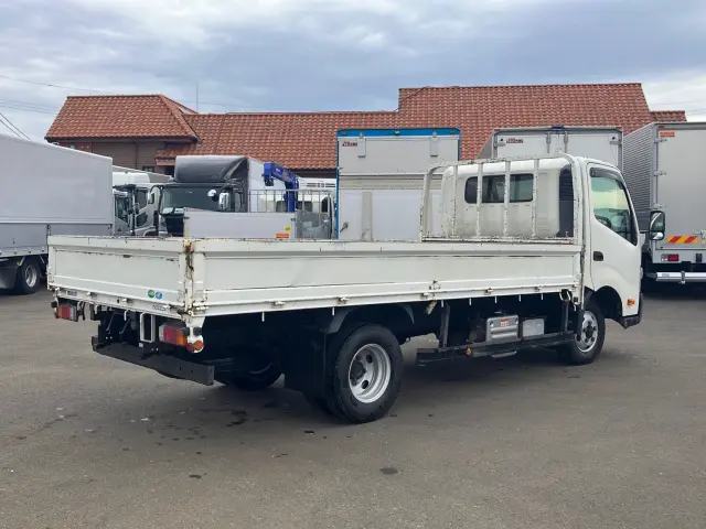 トヨタ ダイナ 2KG-XZU775(4WD)の写真3