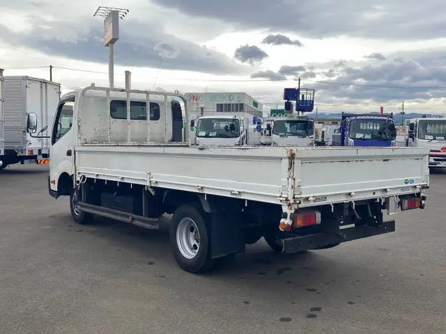 トヨタ ダイナ 2KG-XZU775(4WD)の写真4