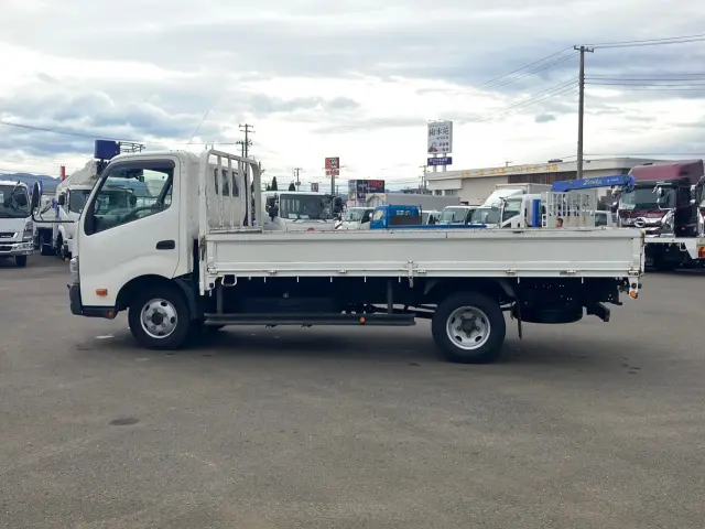 トヨタ ダイナ 2KG-XZU775(4WD)の写真5