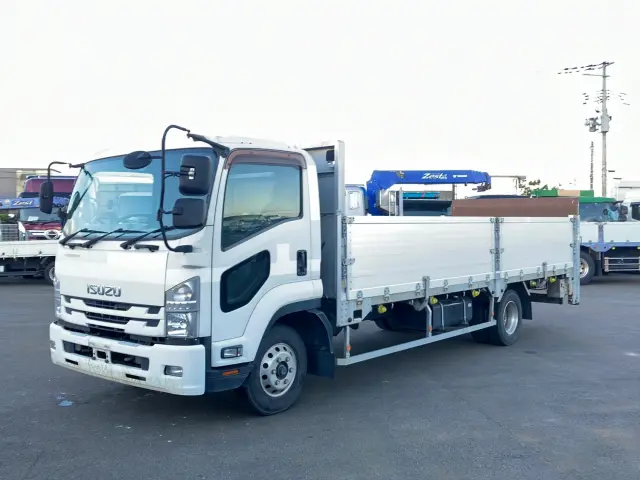 いすゞ フォワード TKG-FRR90S2(2WD)の写真1