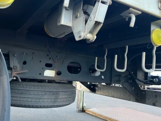 いすゞ フォワード TKG-FRR90S2(2WD)の写真13
