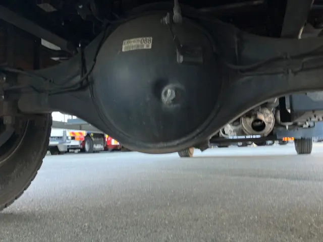 いすゞ フォワード TKG-FRR90S2(2WD)の写真15