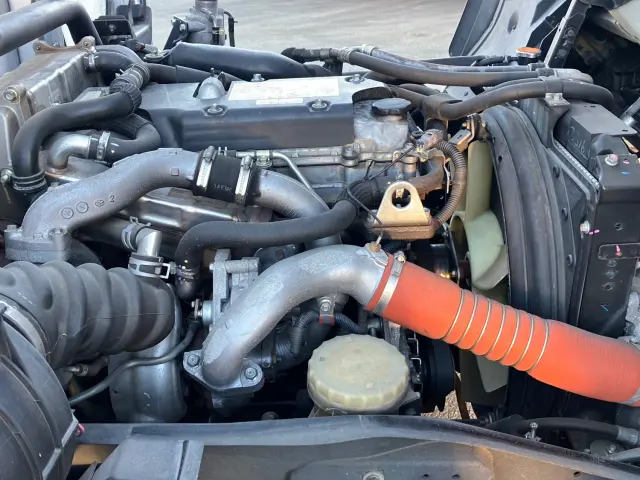 いすゞ フォワード TKG-FRR90S2(2WD)の写真16