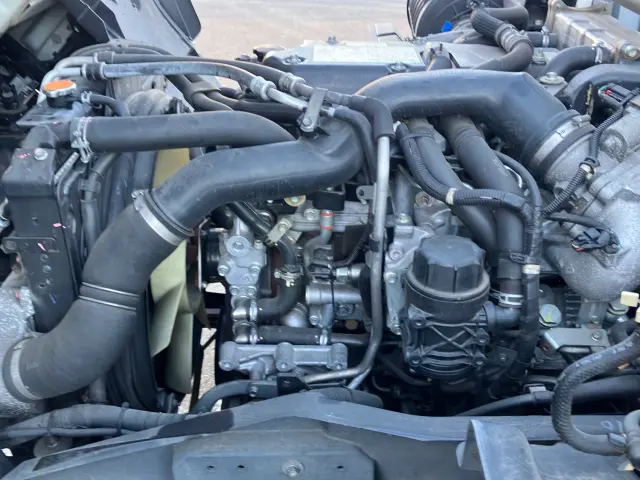 いすゞ フォワード TKG-FRR90S2(2WD)の写真17