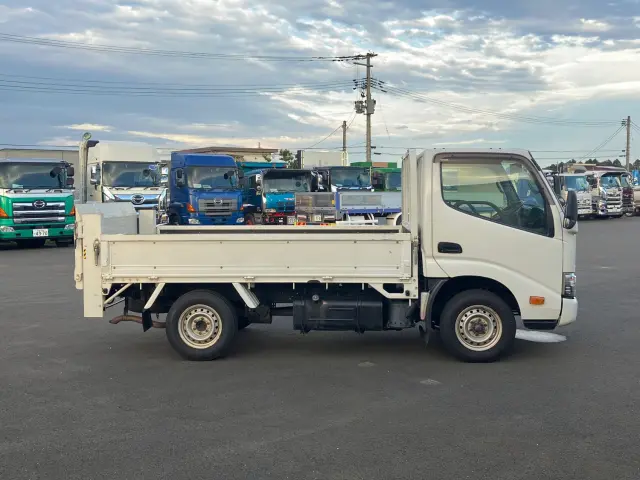 トヨタ ダイナ LDF-KDY281(4WD)の写真6